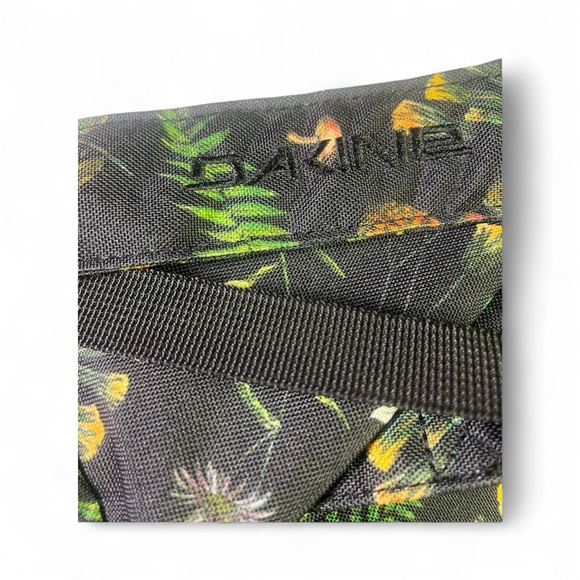 Dakine Black Floral Women's Backpack - Picture 7 of 7